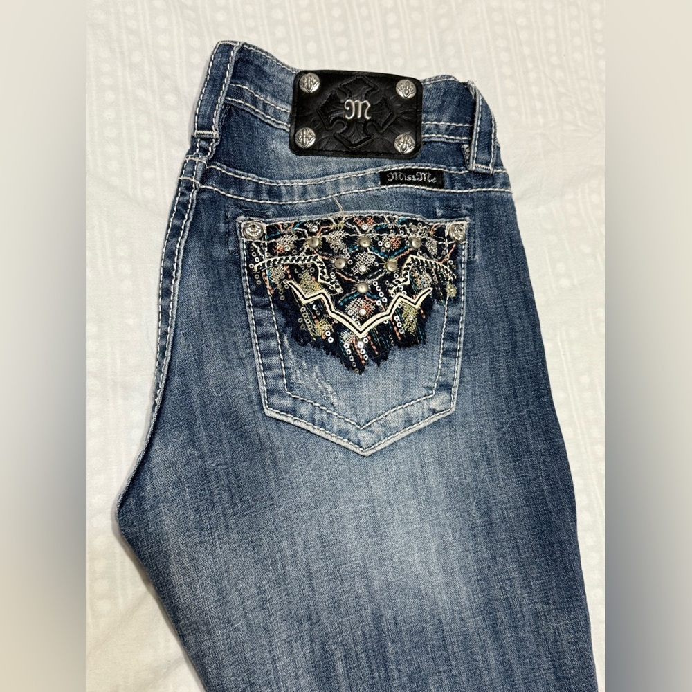 MissMe Women's relaxed Boot Leg Jeans - Picture 3 of 5